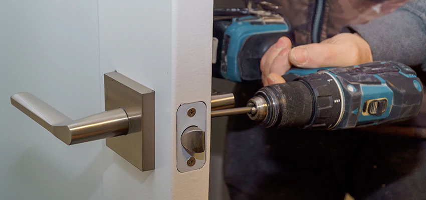 Broken Door Handle Lock Repair in California City, California